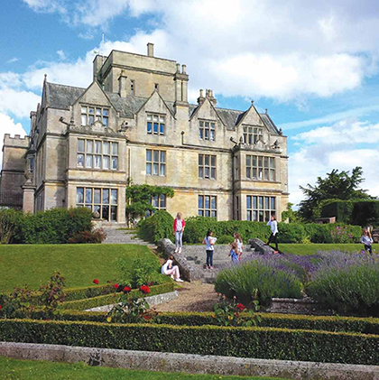 Ӣ�������޵³Ǳ�ѧУ