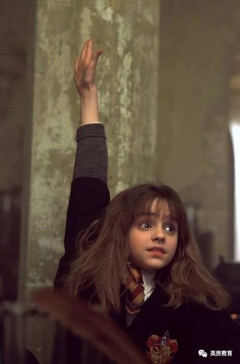 ��Ӣ����Сѧ�Ƽ����׶س���Ů��ѧУ