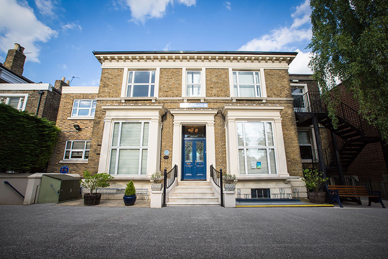 ��Ӣ��Сѧ�Ƽ���Snaresbrook Preparatory School ˹